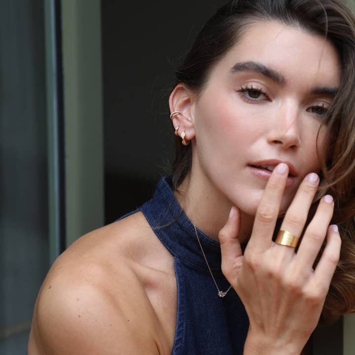 Waekura - Wholesale Cocktail/Statement Ring - Dana Ring Medium Model3
