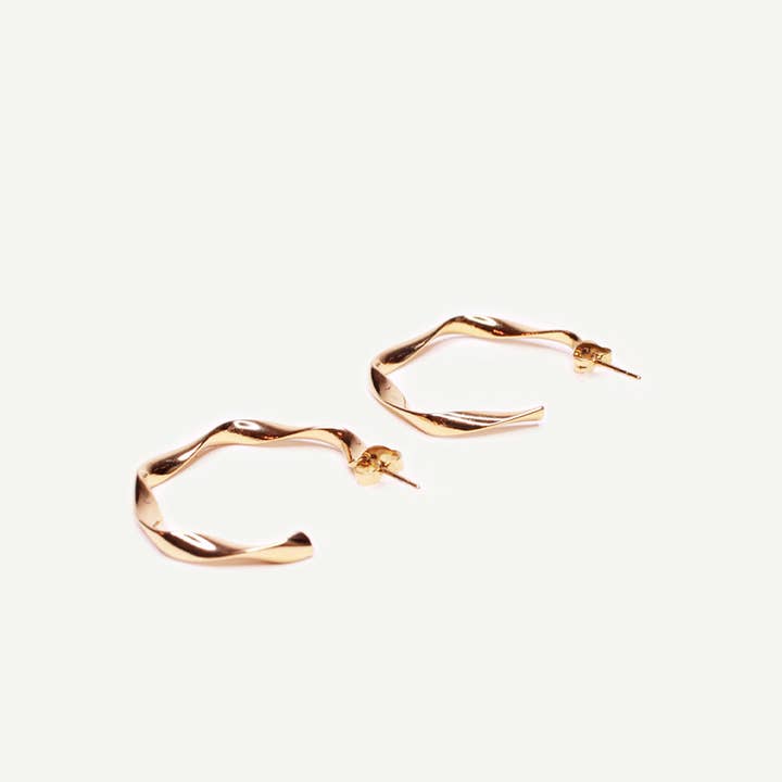 Caprice Paris - Wholesale Hoop Earrings - Séréna Or mini twisted hoop earrings | Handmade in France2