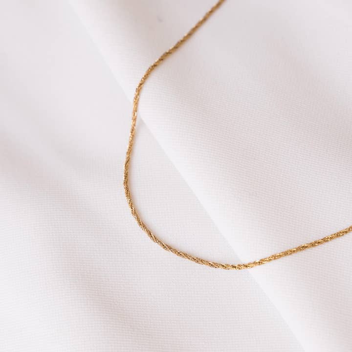 Victoire Collection - Wholesale Link & Chain Necklace - Gold stainless steel twisted chain necklace3