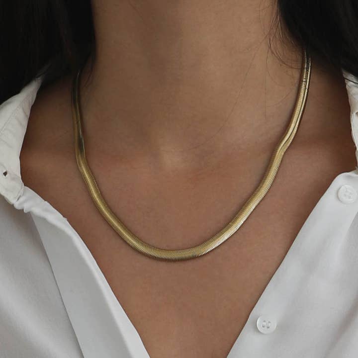 Caprice Paris - Wholesale Link & Chain Necklace - Simone Gold Snake Chain Necklace | Jewelry handmade in France0