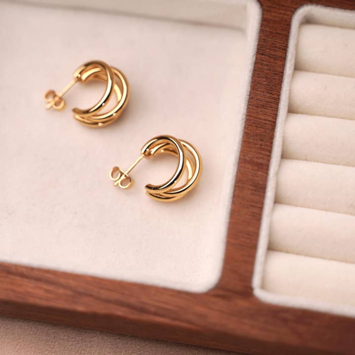 Victoire Collection - Wholesale Stud/Post Earrings - Stainless steel triple hoop earrings4