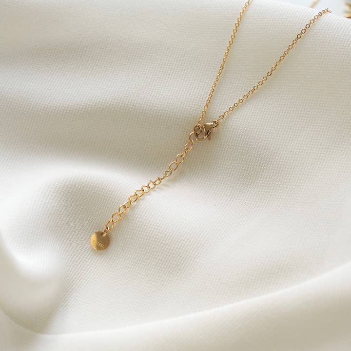 Victoire Collection - Wholesale Pendant/Charm Necklace - Stainless steel necklace with star pendant set with zircons