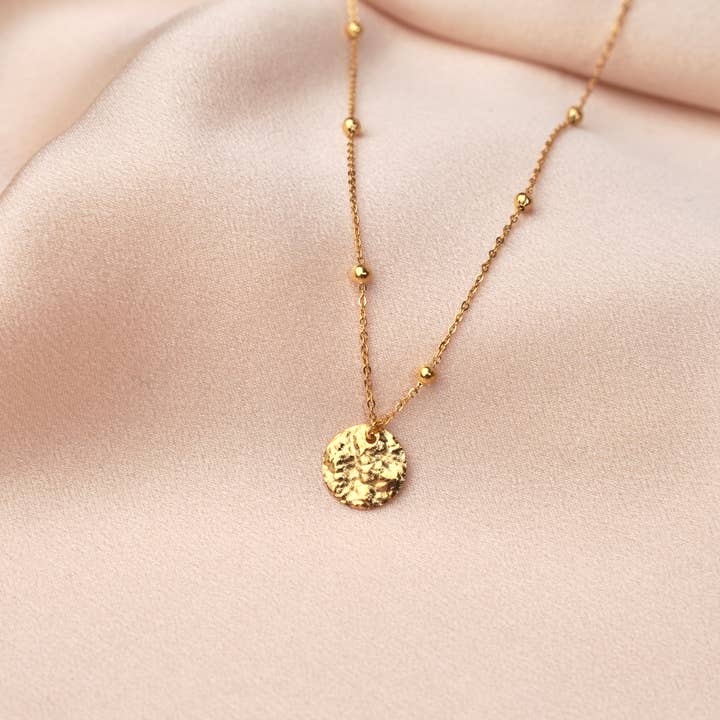 Victoire Collection - Wholesale Pendant/Charm Necklace - Stainless steel necklace, round pendant
