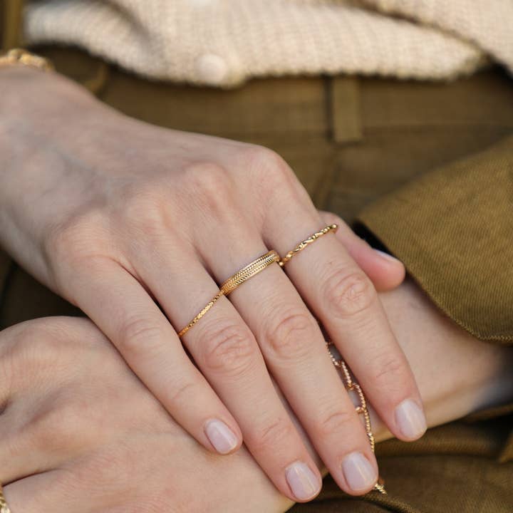 Wholesale Thea ring