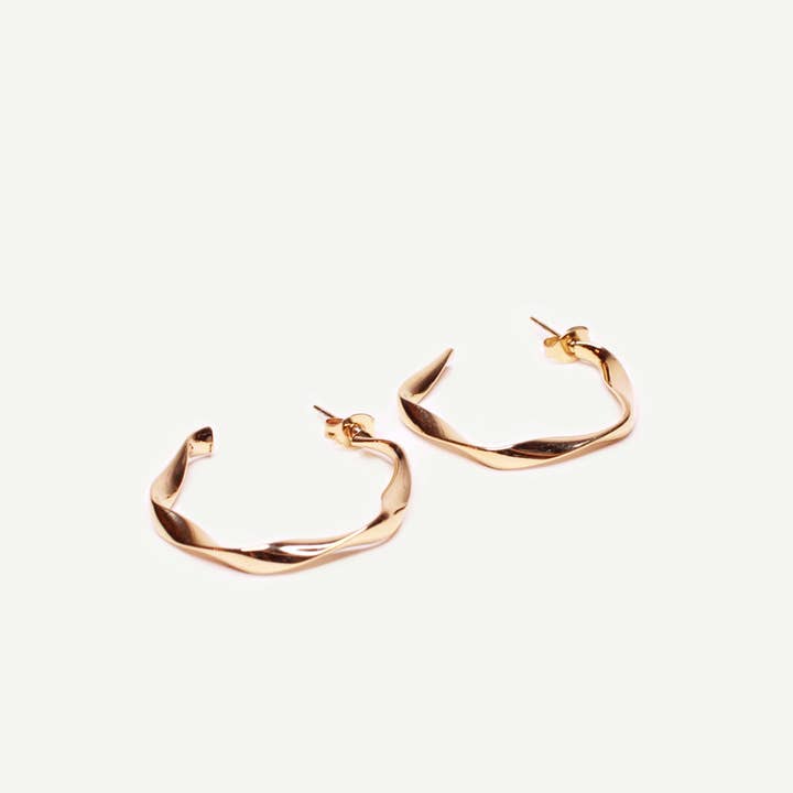 Caprice Paris - Wholesale Hoop Earrings - Séréna Or mini twisted hoop earrings | Handmade in France1