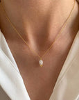 Victoire Collection - Wholesale Pendant/Charm Necklace - Natural stone rock crystal pendant necklace