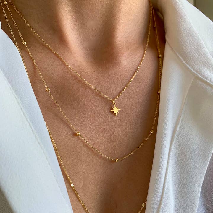 Victoire Collection - Wholesale Pendant/Charm Necklace - Fine triple row necklace, chains, star pendant